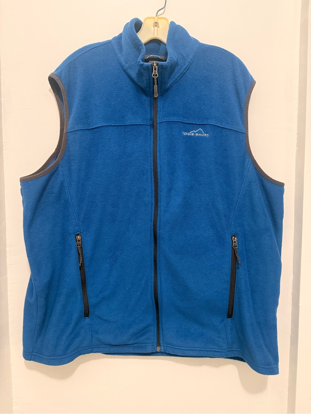 Eddie Bauer men’s 2XL Blue full zip Fleece Vest -layering, winter, fall, outer